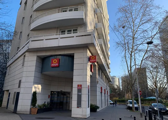 Studio Pour Sejours D\'Affaires A La Defense